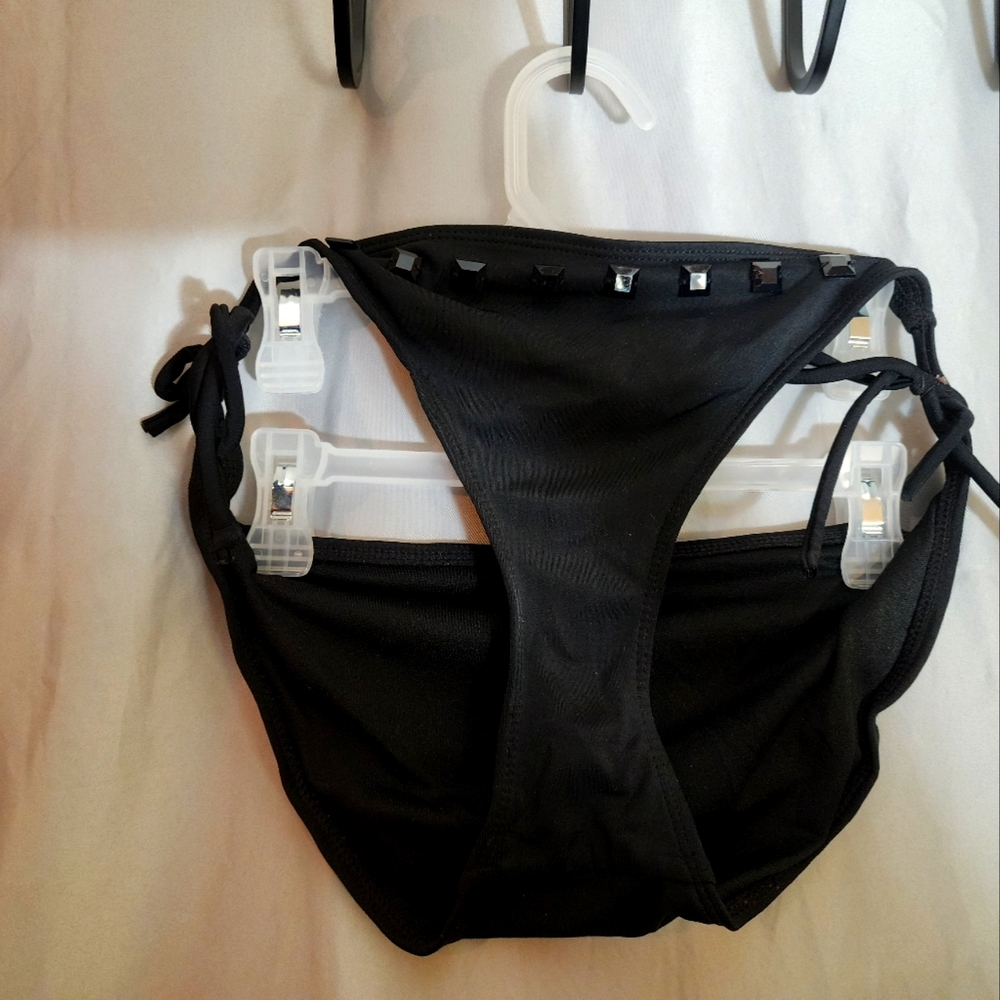 Bikini bottoms